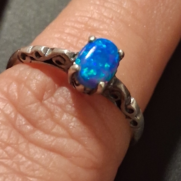 Vintage Blue Opal sterling Silver & Stone Ring Sz. 7.5 - Picture 2 of 8